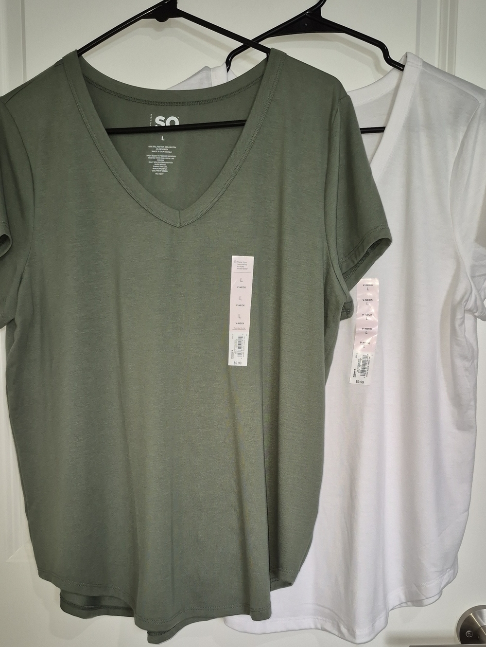 SO V-Neck Short Sleeve Tee - Olive Green & White